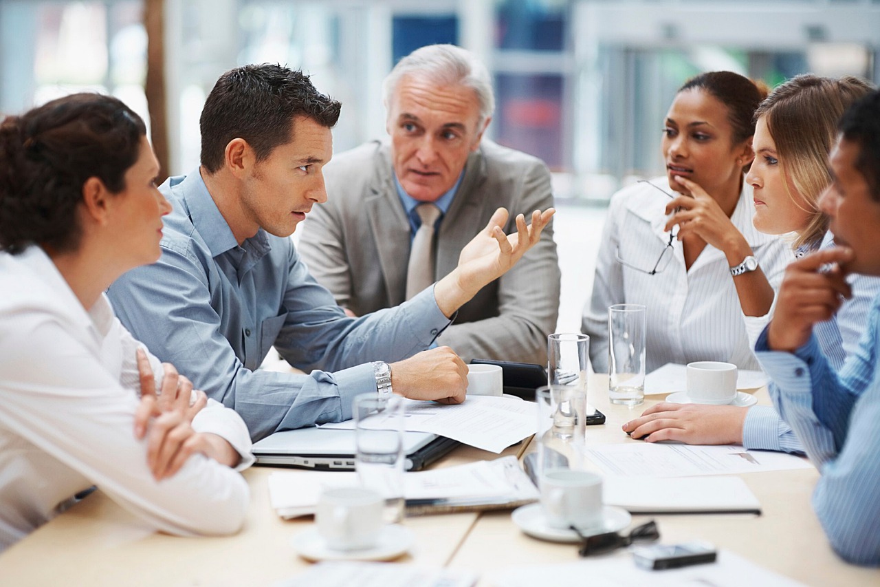 business-meeting-5395567_1280 SENSIBILISATION AU CYBER HARCELEMENT